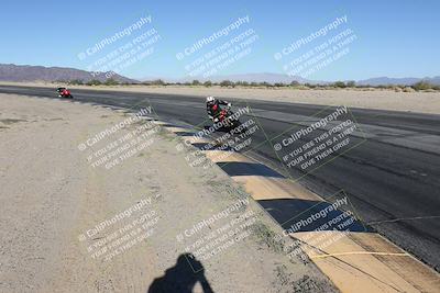 media/Dec-01-2025-Moto Forza (Mon) [[2daa91e15f]]/2-Intermediate Group/Session 4 (Turn 10 Inside)/